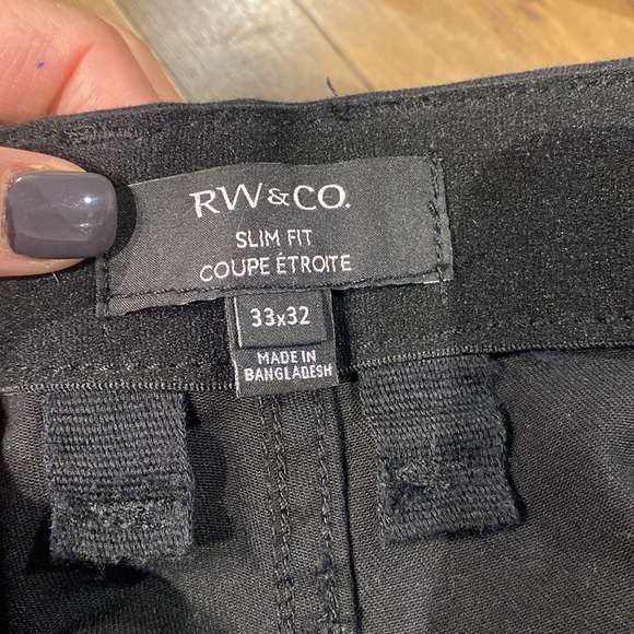 RW&CO Slim-Leg Super Stretch Pant - Black size 33x32 - Picture 8 of 14